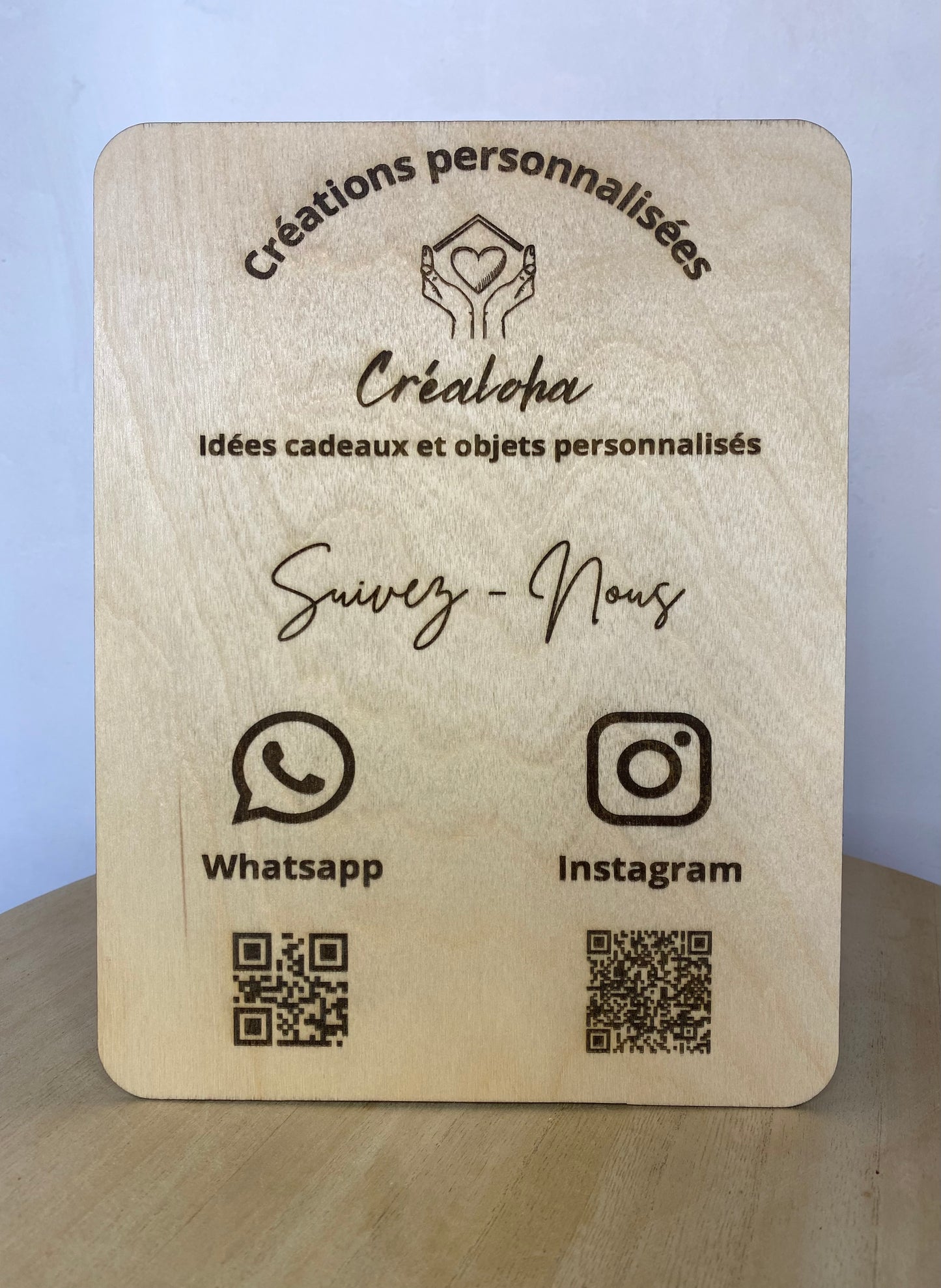 Pancarte QR Code en bois personnalisée