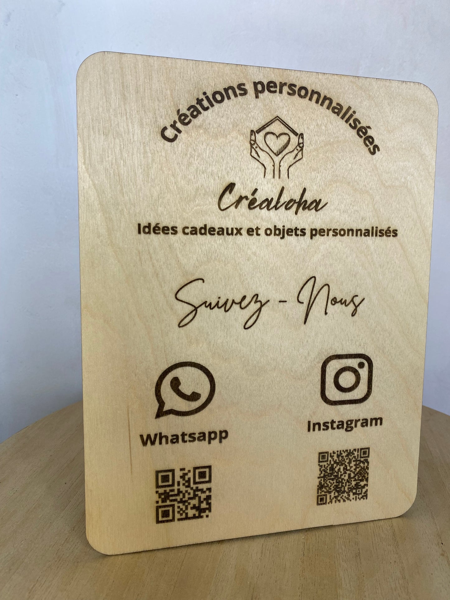 Pancarte QR Code en bois personnalisée